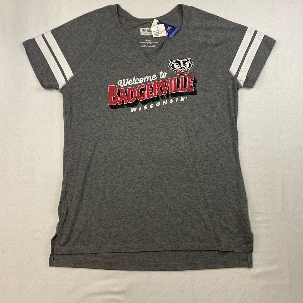 UW Madison Badgers T Shirt Grey Welcome to Badgerville Womens Size Medium NEW